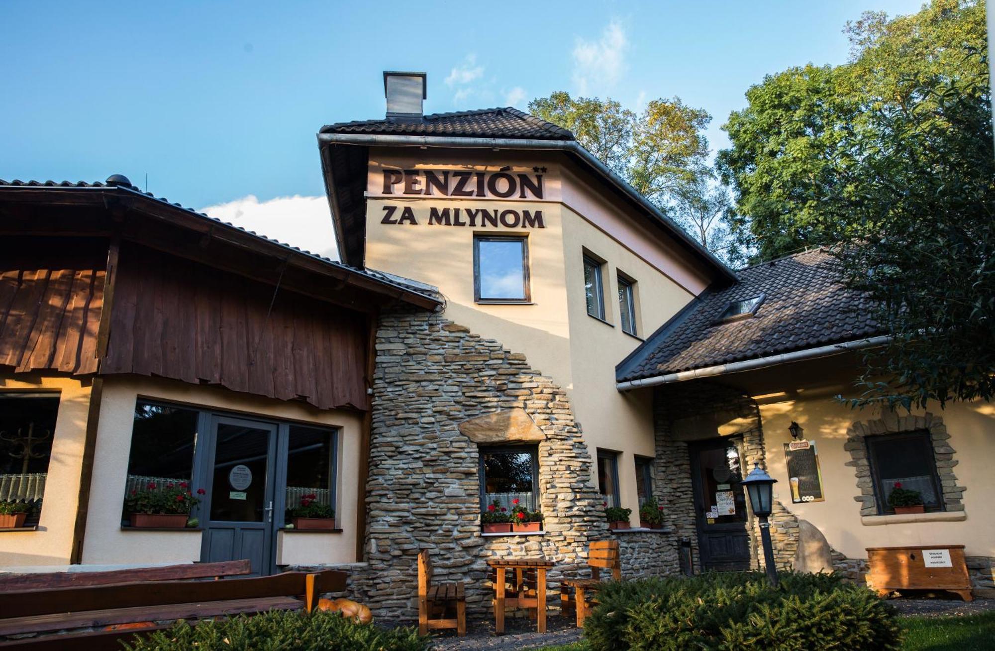 Penzion Za Mlynom Liptovska Tepla ภายนอก รูปภาพ