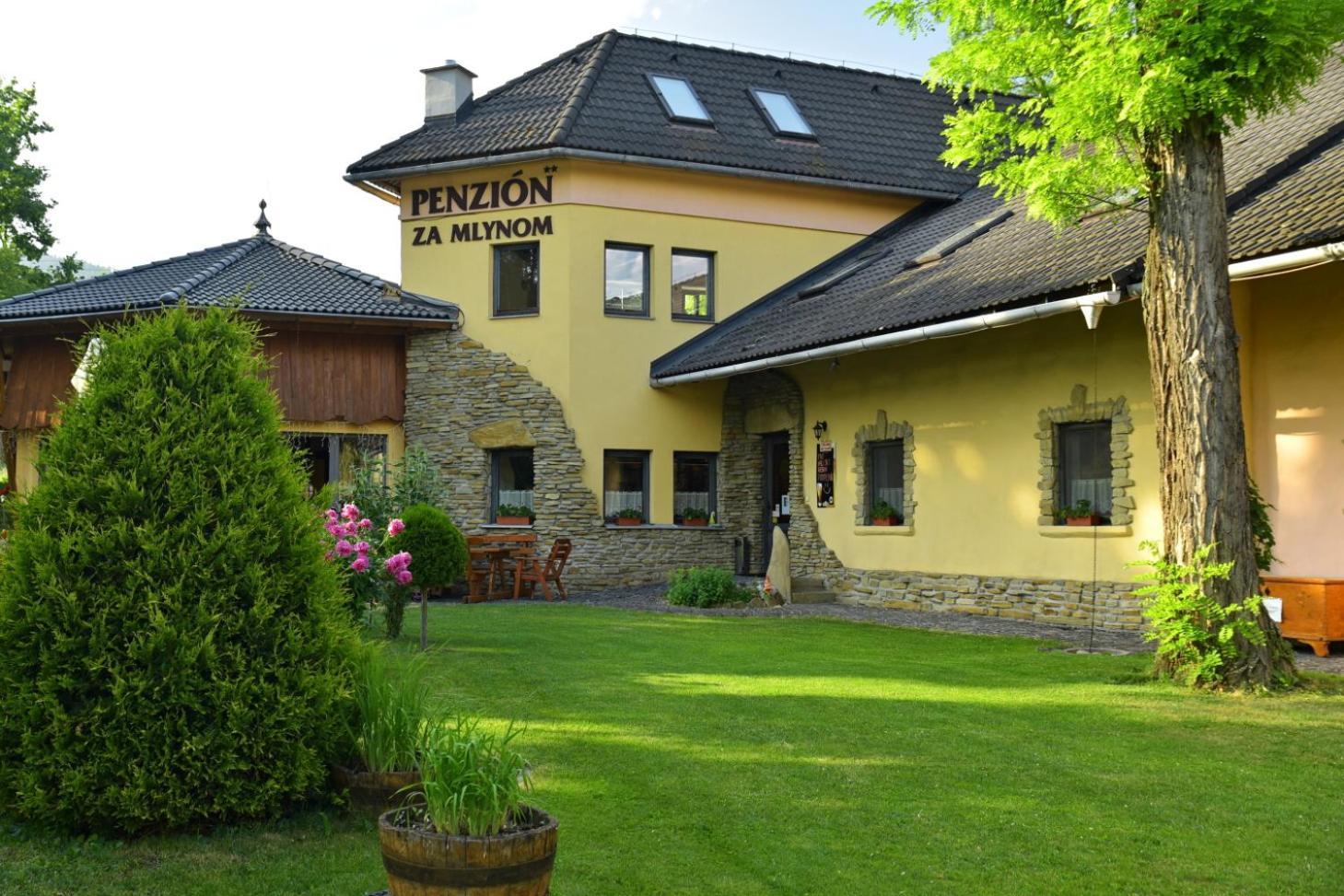 Penzion Za Mlynom Liptovska Tepla ภายนอก รูปภาพ